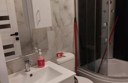 Apartament de vanzare, 2 camere, parcare, zona Porii