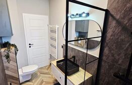 Apartament de vanzare, cu 2 camere, mobilat utilat nou, parcare, zona Terra 