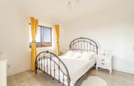 Casa de vanzare, Jucu de Sus teren 811mp, 4 Camere, 2 Bai, Priveliște