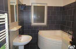 2 camere de vanzare, 60 mp! Loc de parcare! Zona strazii Eroilor!