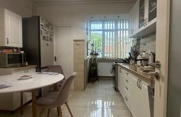 Apartament 3 camere, 107 mp, semicentral, balcon, 2 băi, spațiu generos 