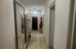 Apartament 3 camere, 107 mp, semicentral, balcon, 2 băi, spațiu generos 