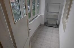 Apartament de vanzare, cu 4 camere, 74 mp, et intermediar, zona Manastur