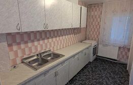 Apartament de vanzare, cu 4 camere, 74 mp, et intermediar, zona Manastur