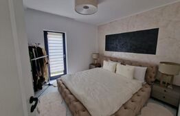 Casa exclusivista , LUX, Harman