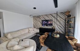 Casa exclusivista , LUX, Harman