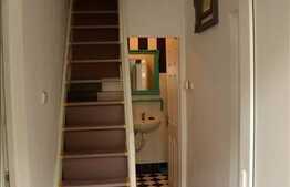 De vanzare apartament pe 2 nivele 100 mp utili in centru. Superfinisat.