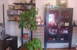 Vanzare apartament 3 camere, 68 mp, parcare,boxa subsol, zona strazii Primaverii