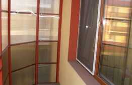 Vanzare cu 2 camere, 58 mp, cu loc de parcare si 3 balcoane