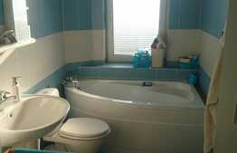 Apartament 2 camere, 56 mp, decomandat, parcare, zona Petrom