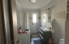 Apartament de vanzare cu 2 camere, complet mobilat si utilat, zona Porii