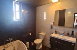 Casa individuala, 4 camere, garaj, zona Florilor