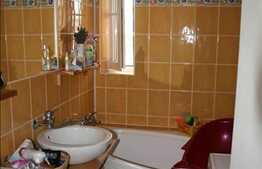 De vanzare apartament 2 camere decomandate, in zona strazii Donath.