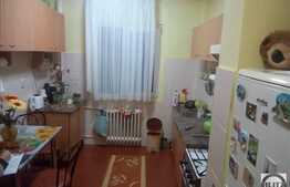 Apartament 3 camere, 68 mp, boxa subsol, zona strazii Bucium