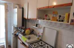 De vanzare apartament 3 camere, 60 mp, decomandat, zona strazii Louis Pasteur