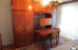 De vanzare apartament 3 camere, 60 mp, decomandat, zona strazii Louis Pasteur