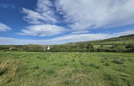 Teren intravilan, construibil in MACICASU , 3 KM de la Chinteni. 
