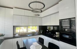 Casa individuala cu 5 camere, finisaje moderne, la intrare in Chinteni