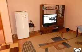 Vanzare 2 camere, 57 mp! Parcare! Complet mobilat! Zona strazii Florilor! A.C!