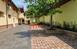 Casa deosebita individuala  cu spatiu comercial ,se vand impreuna zona Centru