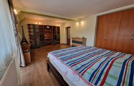 Casa deosebita individuala  cu spatiu comercial ,se vand impreuna zona Centru