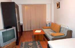 1 camera, 40 mp, imobil nou, zona strazii Traian Mosoiu