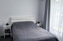 Apartament cu 3 camere, 63 mp utili, terasa de 88 mp, zona Cetatii