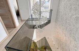 Casa INDIVIDUALA, 2 locuri de parcare, gradina amenajata, LUX