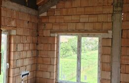 Casă / Vilă cu 4 camere de vânzare