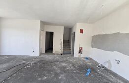 Duplex luminos la stadiul de semifinisat in Faget cu priveliste panoramica 