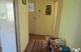 Vanzare apartament 2 camere, 48 mp, decomandat, zona strazii Lunii