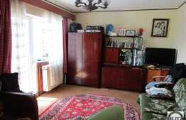 Vanzare apartament 2 camere, 48 mp, decomandat, zona strazii Lunii