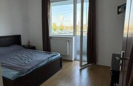 Apartament de vanzare, 3 camere, parcare, zona Vivo
