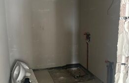 Apartament 3 camere, 58 mp, semifinisat, parter, bloc nou 2025, zona VIVO