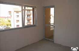 Apartament cu 3 camere, cu loc de parcare, in zona strazii Teilor