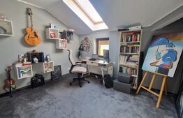 Casa lux in Ghimbav la 15 minute de Brasov, curte, P+1