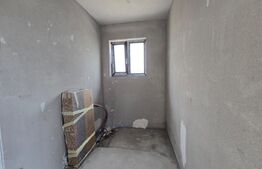 Apartament la vila in Faget langa statie de bus si market la parter.