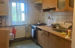 Apartament 4 camere decomandate, 2 bai, 2 balcoane, 80 mp, etaj intermediar