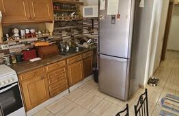 Apartament decomandat cu 3 camere, 53 mp utili, parcare, zona Porii