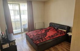 Apartament decomandat cu 3 camere, 53 mp utili, parcare, zona Porii