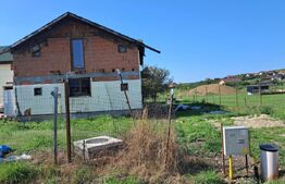 Casă spațioasă 224 mp, cu teren generos de 1.043 mp, în Săliștea Nouă 