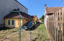 Investiție, Casă demolabilă, teren 400 mp, front 11 m, Mărăști