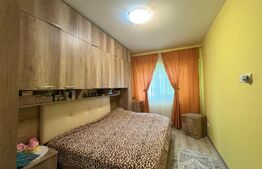 Apartament cu 4 camere, 100 mp, cu pivnita in zona pietei Flora 