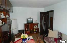 4 camere decomandat,87 mp utili,in zona strazii Muresului, boxa inclusa, parcare