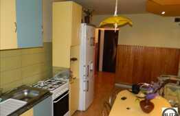 4 camere decomandat,87 mp utili,in zona strazii Muresului, boxa inclusa, parcare