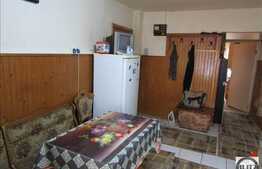 De vanzare apartament 3 camere, 65 mp, boxa subsol, zona strazii Gheorghe Dima