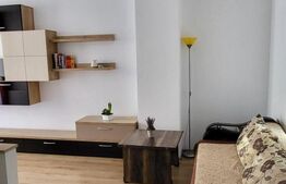 Apartament cu 3 camere de vanzare, zona Sopor