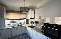 Casa tip duplex la cheie cu 500 mp teren, Popesti