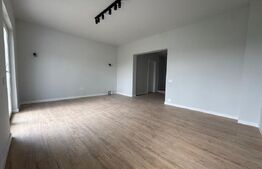 Casa tip duplex cu finisaje de calitate, garaj, intrare Chinteni