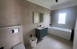 Casa tip duplex cu finisaje de calitate, garaj, intrare Chinteni